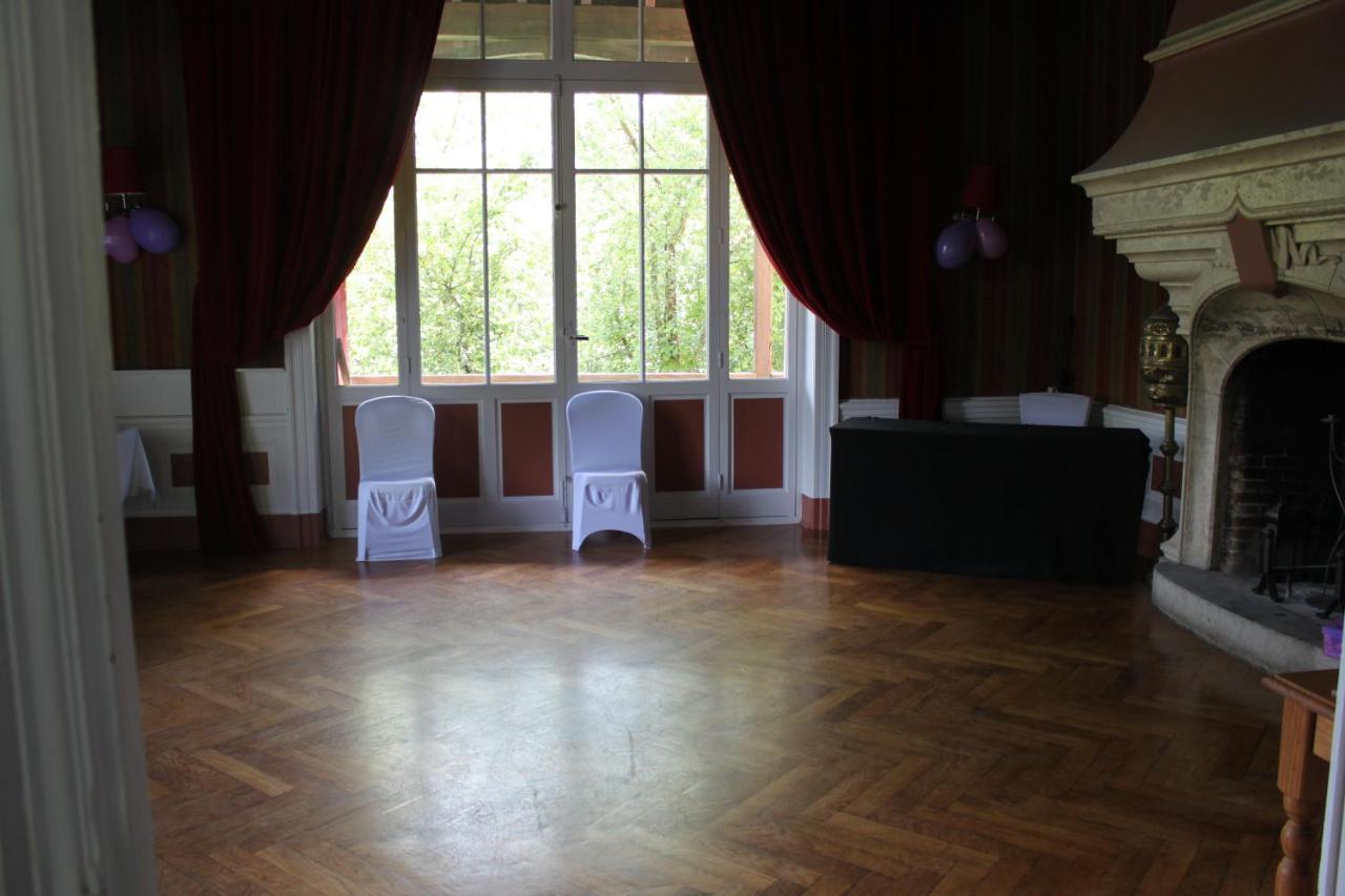 La Garenne de Morestel Extérieur photo