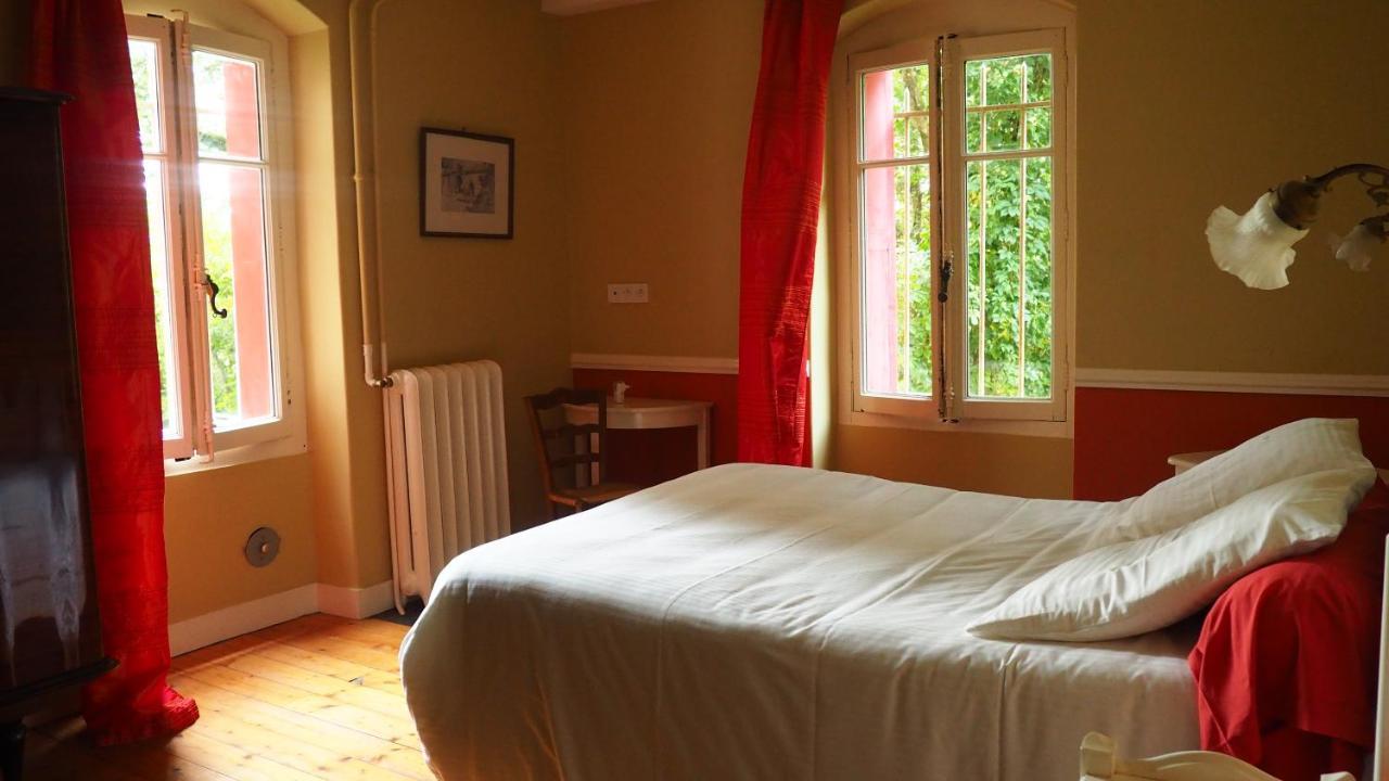 La Garenne de Morestel Extérieur photo