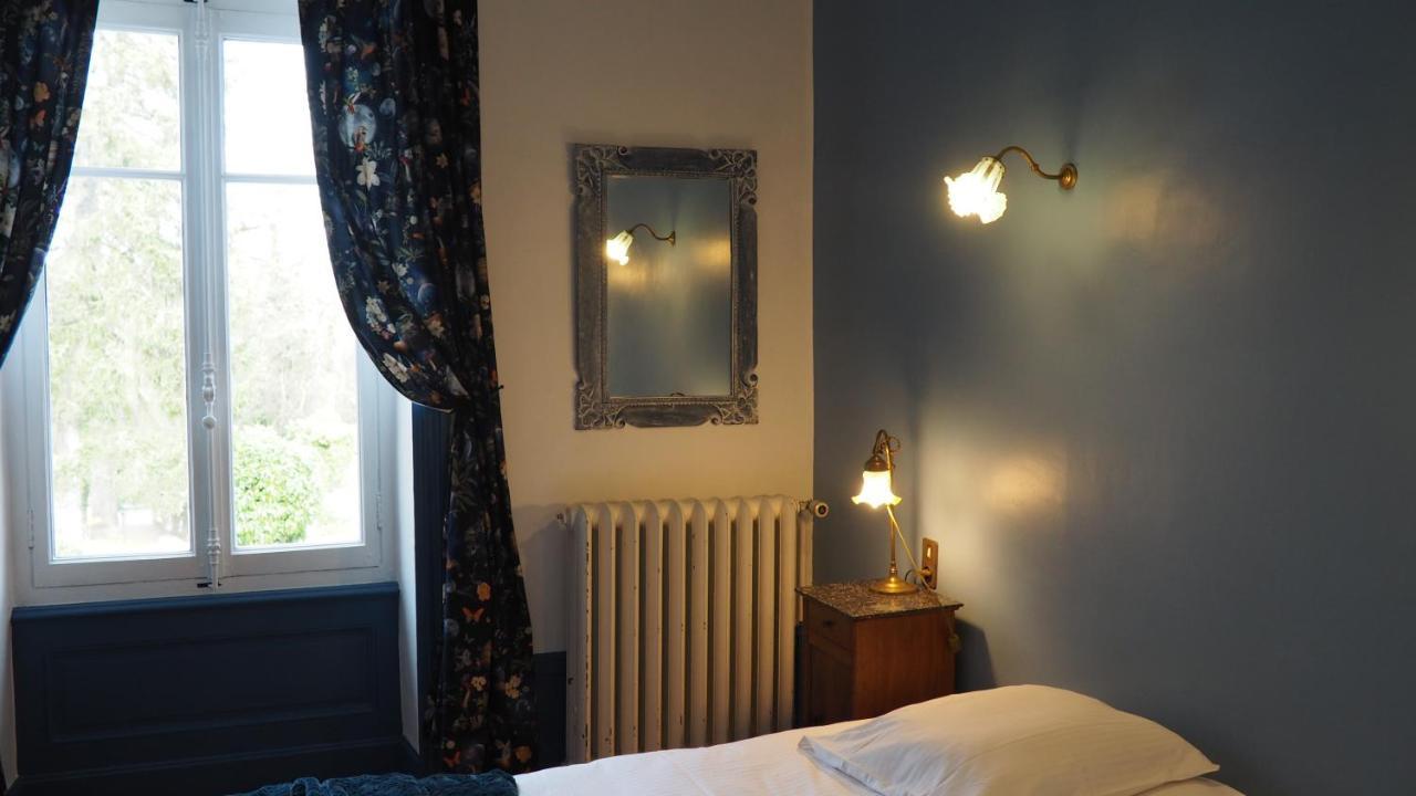 La Garenne de Morestel Extérieur photo